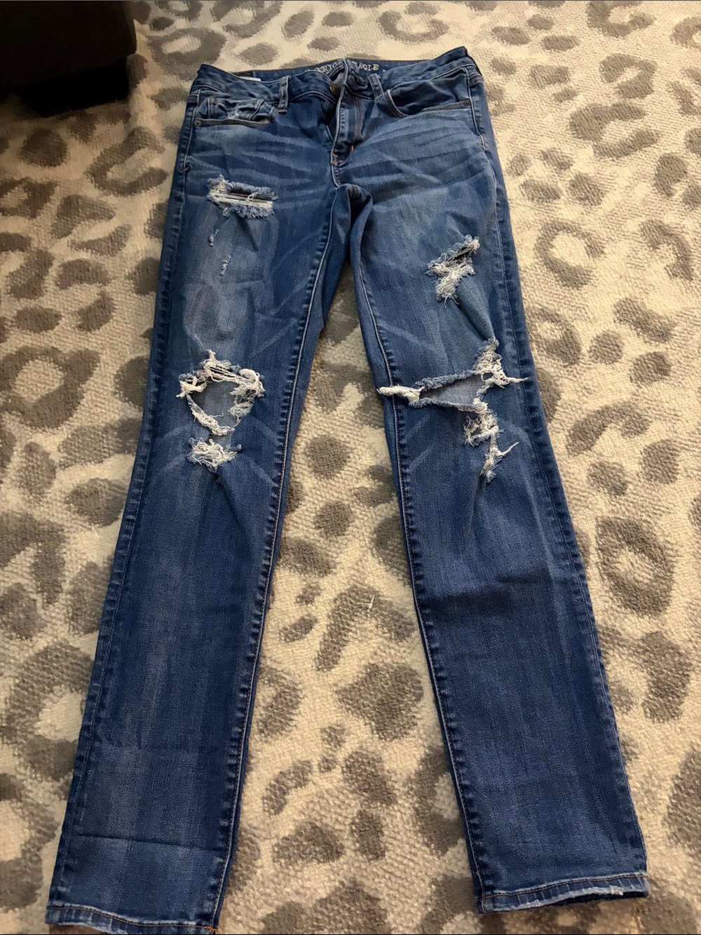 American Eagle Outfitters Distressed Dark Blue Skinny Jeans